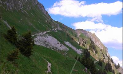 Descente : Le début de la crête des Rochers